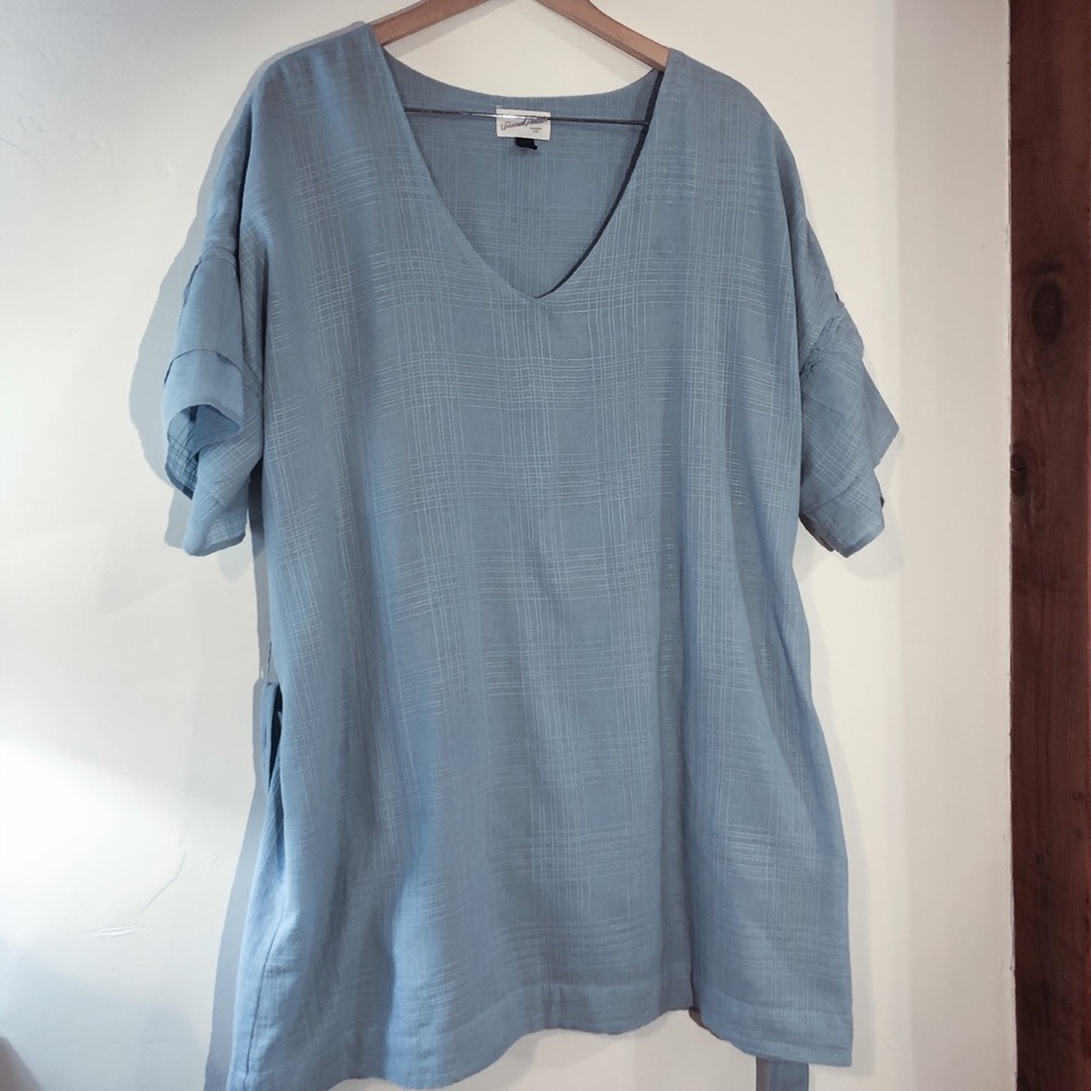 Universal thread co. Ruffle sleeve tunic plus size - Picture 7 of 8